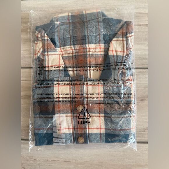 Duluth Trading Co. Kids Free Swingin’ Flannel Shirt Blue 3T NWT IN PACKAGE - Picture 2 of 3